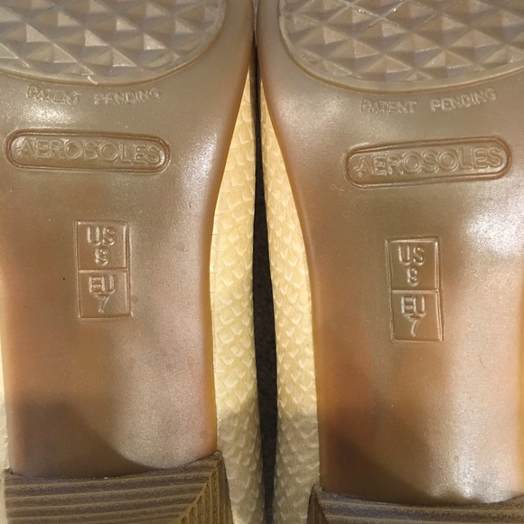 Aerosoles wise guy pumps size 9 EUC - Picture 5 of 5